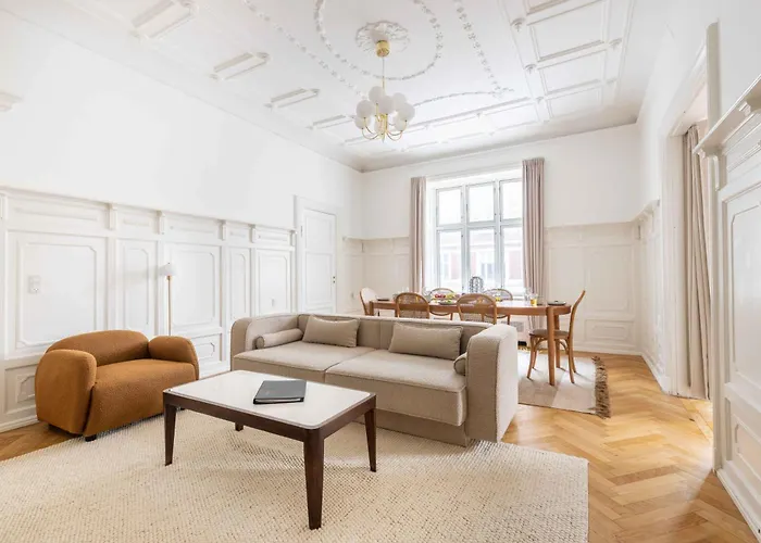 Large Apartment In Central Copenhagen By Tivoli Gardens