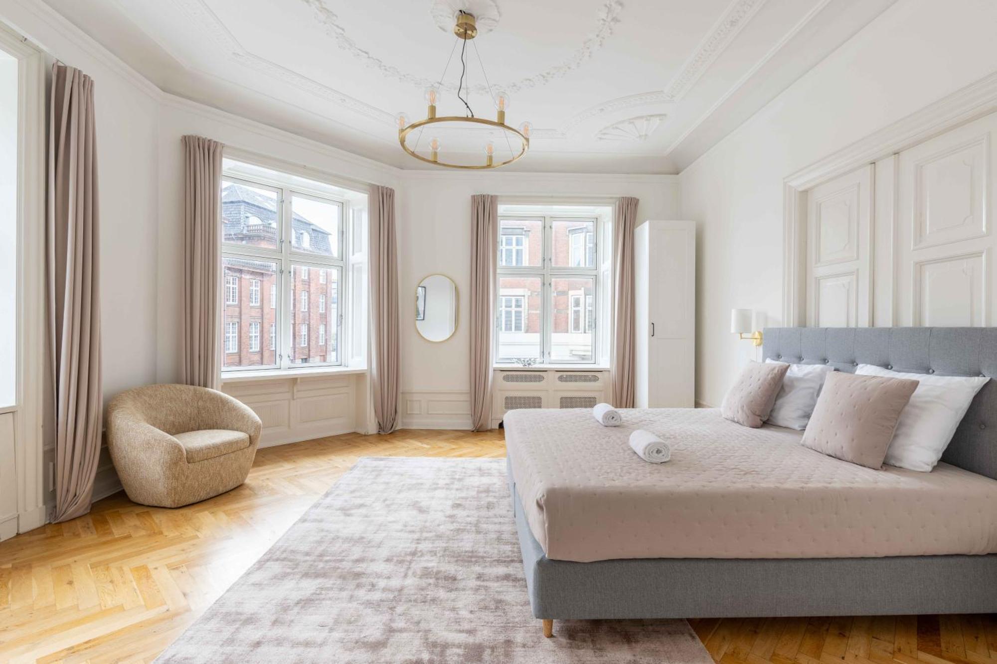 Apartment Large In By Tivoli Gardens Copenhagen